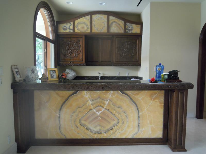 Roman's Arts - Backbar Front